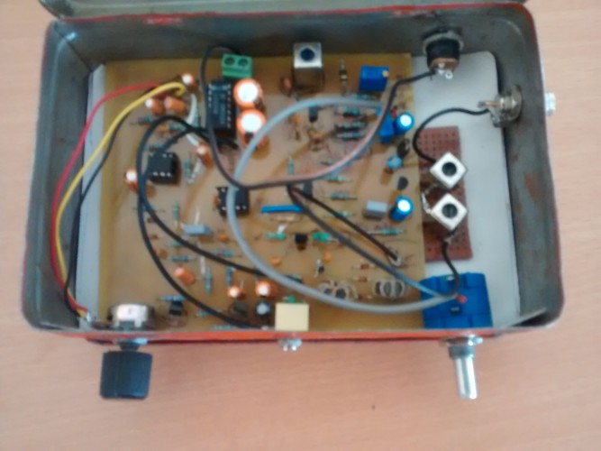 ASH-DCR a homebrewed 40M Direct Conversion Receiver designed by VU2ASH